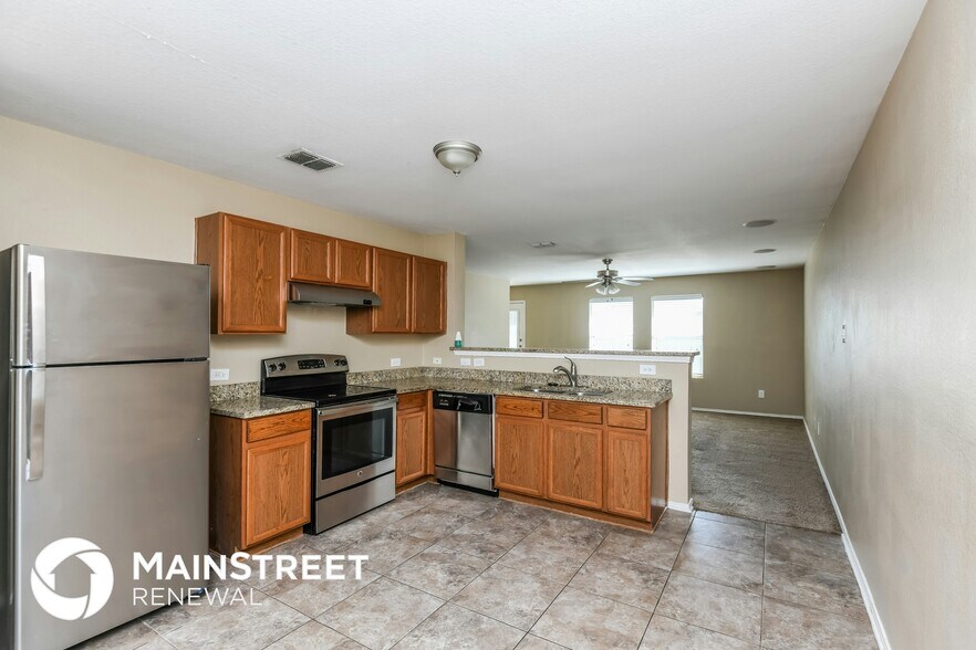Building Photo - 4913 Water Ridge Ln