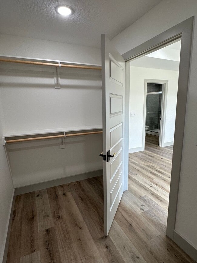 Building Photo - NEW CONSTRUCTION 5 Bed 3 Bath w/ Walk Out Basement Waynesville School District