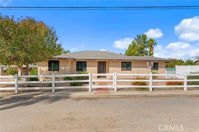 Building Photo - 7420 Ivy Ln