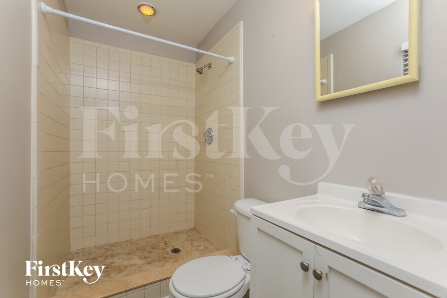 Building Photo - 1381 Viburnum Ln