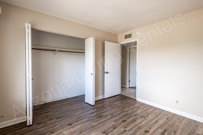 Building Photo - MOVE IN SPECIAL, $675 OFF FIRST MONTH