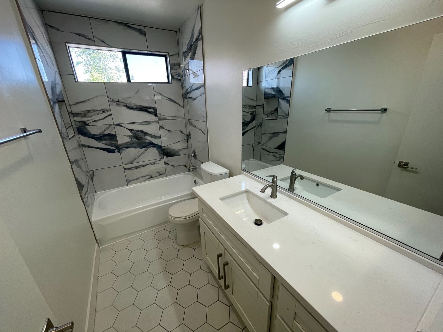 Building Photo - 3601 Keystone Av