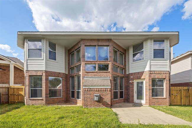 Building Photo - 1111 Blue Leaf Dr