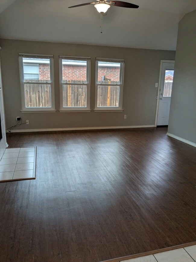 Building Photo - 5417 Beaver Ridge Dr