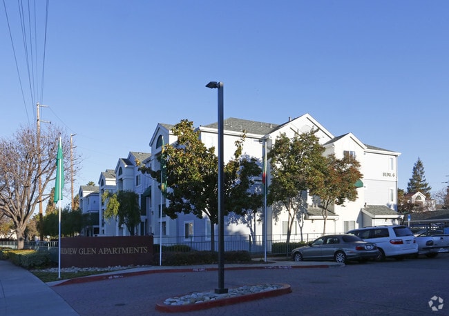 Building Photo - Hillview Glen Apartments