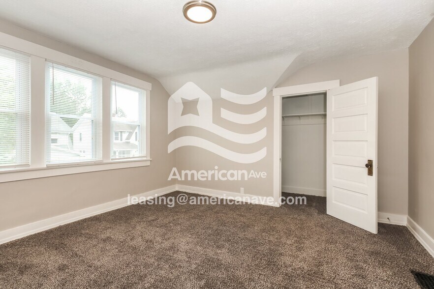 Building Photo - 1241 Epworth Ave