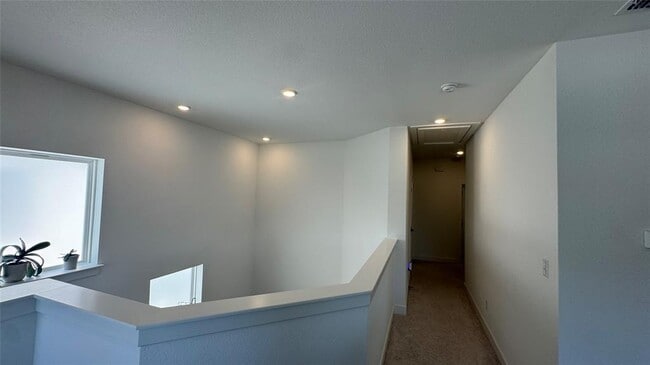 Building Photo - 1332 S Brook Dr