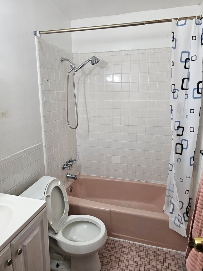 Building Photo - 108 Sussex St