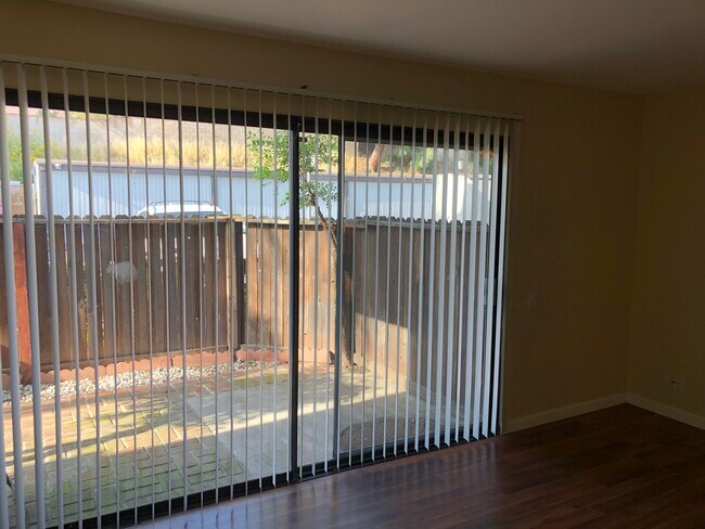 living room - 2266 Denair Ave