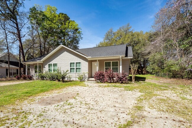 Building Photo - 2 Bedroom, 2 Bathroom Duplex - Moncks Corner