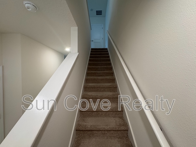 Building Photo - 32997 Kaloko Rd