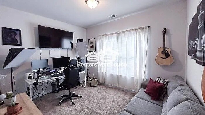 Building Photo - 5023 Pintail Dr