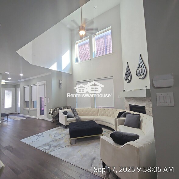 Building Photo - 7225 Collin McKinney Pky
