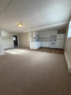 Building Photo - 165 Main St