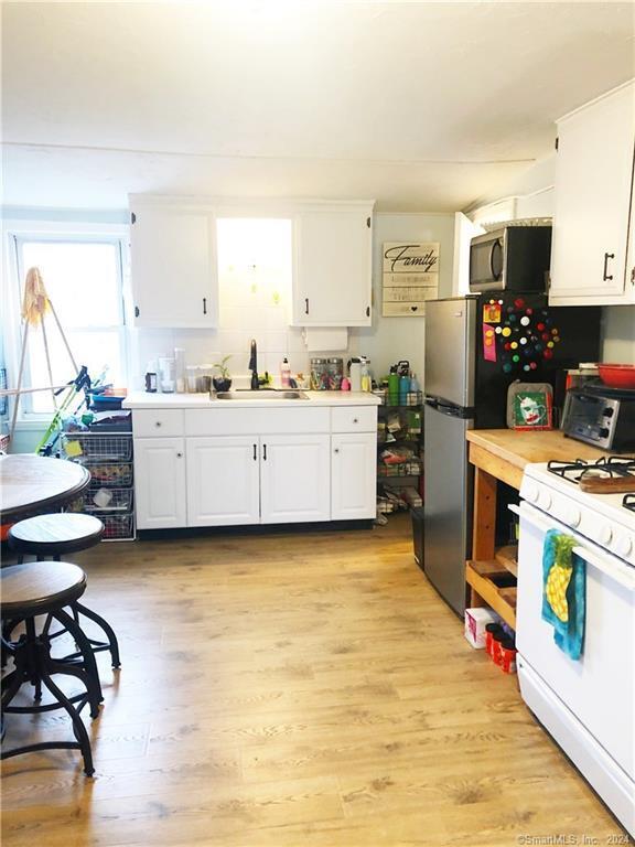 Building Photo - 93 French St