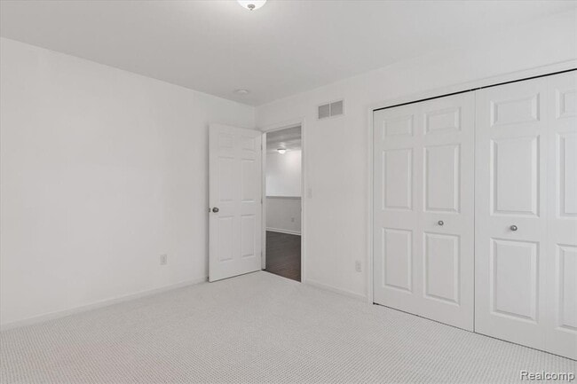 Building Photo - 21422 Navarra Dr