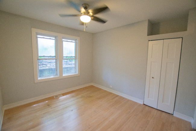 Building Photo - 2734 S Bonfield St