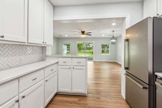 Building Photo - Newly Remodeled Home near the Village