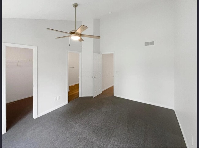 Building Photo - 4953 Albany Meadow