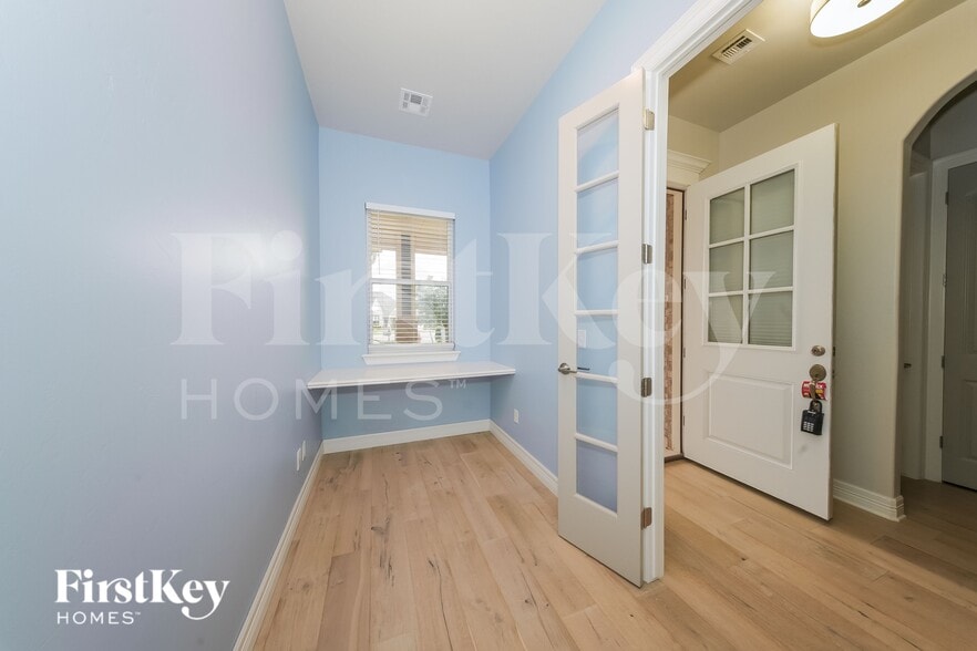 Building Photo - 2001 Marsala Dr