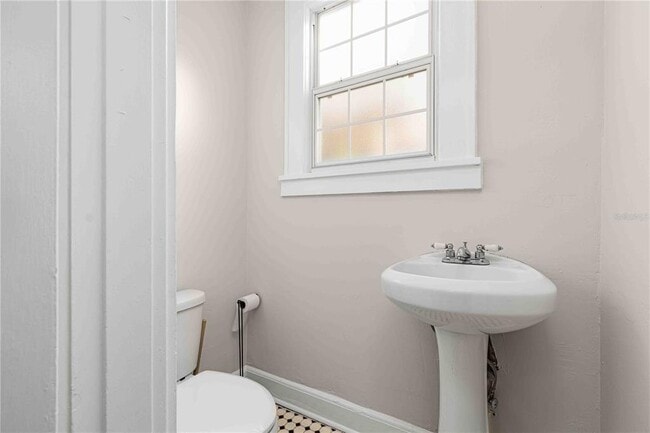 Building Photo - 2302 12th St N