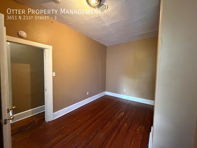 Building Photo - 3651 N 21st St
