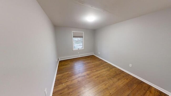 Building Photo - 120 N Summit St