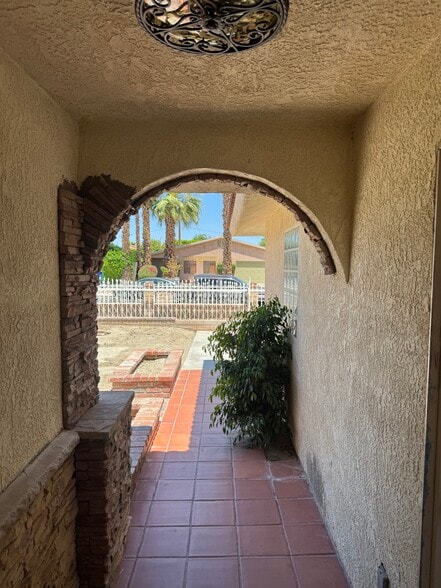 Building Photo - 31547 Whispering Palms Trl