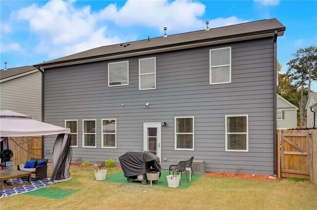 Building Photo - 7246 Gladstone Cir