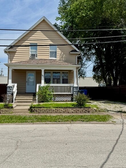 Building Photo - 1541 24th Ave