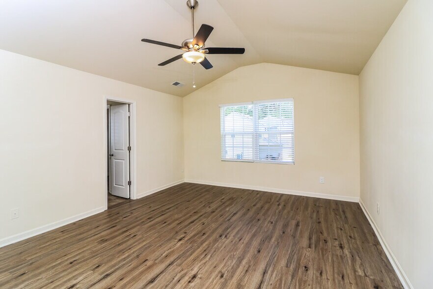 Building Photo - 58 Sharp Way