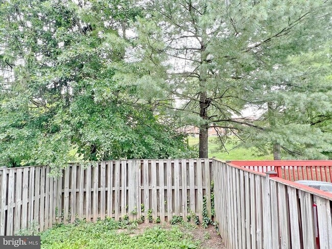 Building Photo - 6001 Rowanberry Dr