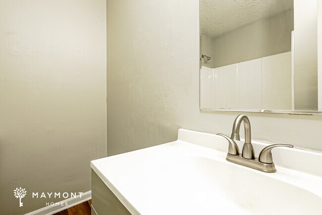 Building Photo - Charming 4 Bedroom in Augusta!