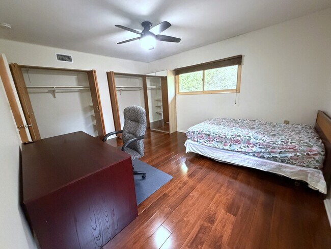 Building Photo - 108 Barret Rd