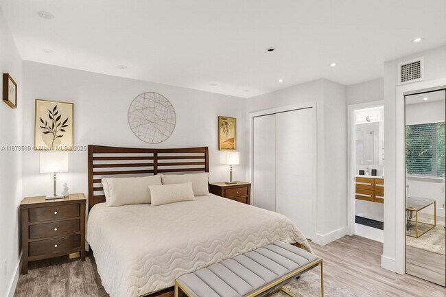 Building Photo - 1273 NE 92nd St