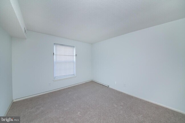 Building Photo - 159 Oberlin Terrace