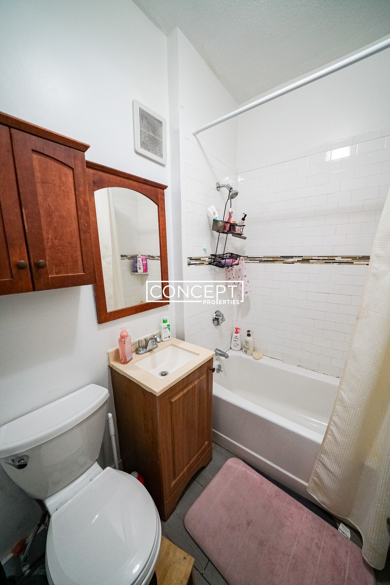 Building Photo - 610 Columbus Ave