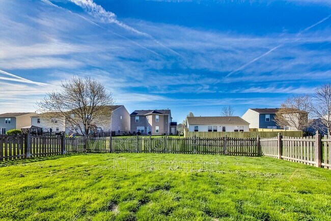 Building Photo - 839 Stonehurst Dr