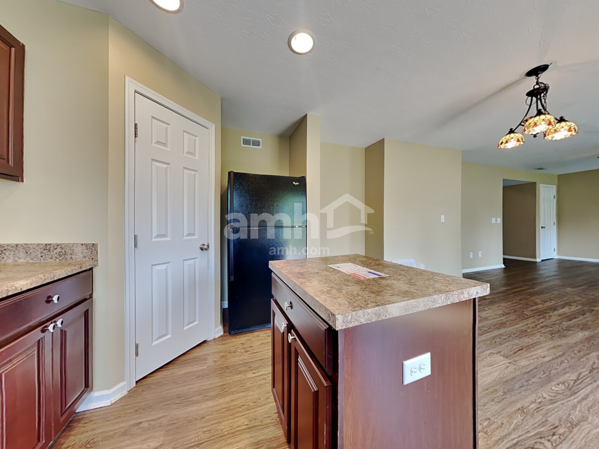 Building Photo - 1164 Turfway Ct