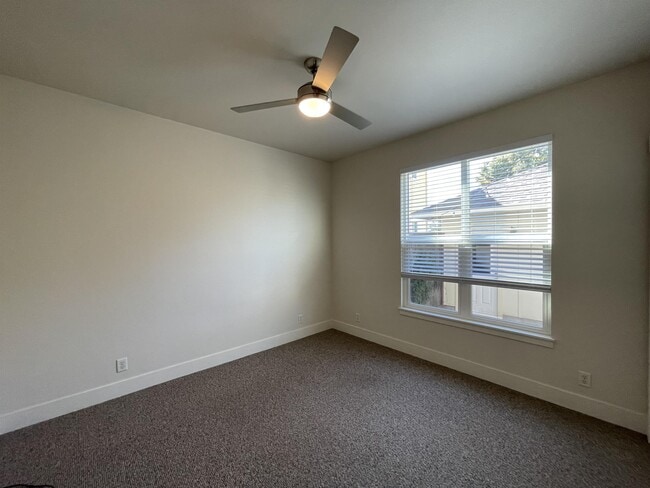 Building Photo - 1324 Purcell Ln