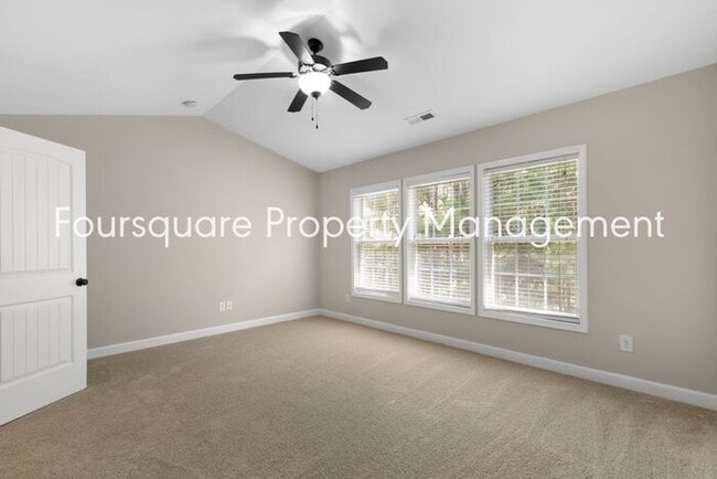 Building Photo - Cozy Townhome with Fireplace, Private Back Patio,  Near US-1, I-540 & Shopping