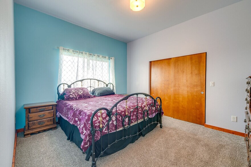 Building Photo - 975 S Sand Dune Ave SW