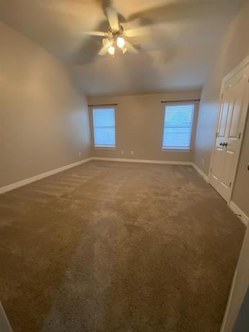 Building Photo - 2021 Fairmount Park Dr