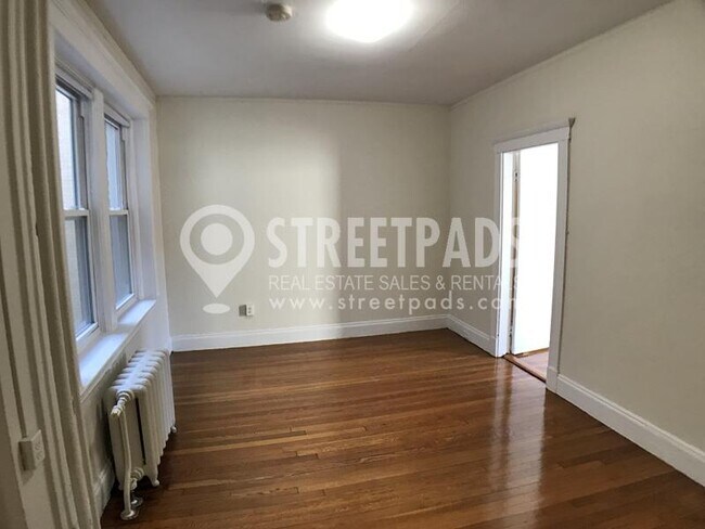 Building Photo - 1 bedroom in Boston MA 02215