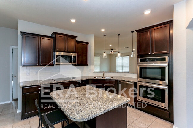 Building Photo - 2506 Bargello St