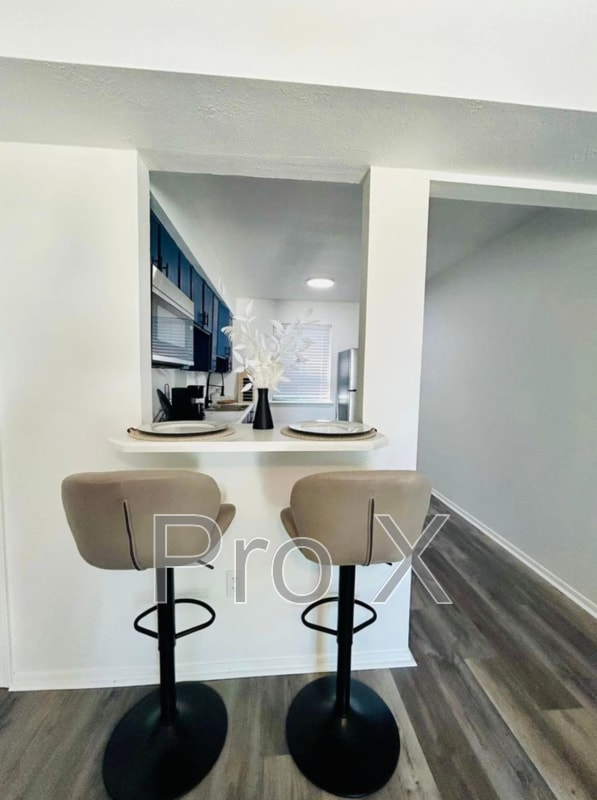 Building Photo - 1855 W Deane St