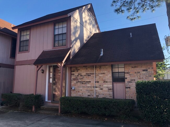 Primary Photo - 4131 Loire Dr