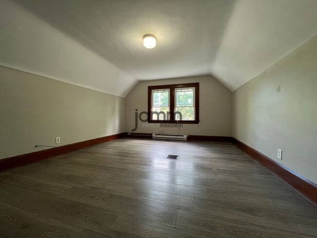 Building Photo - 2181 Edgewood Rd