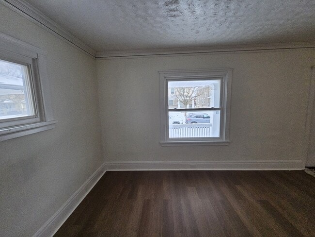 Building Photo - 3609 Riverside Ave