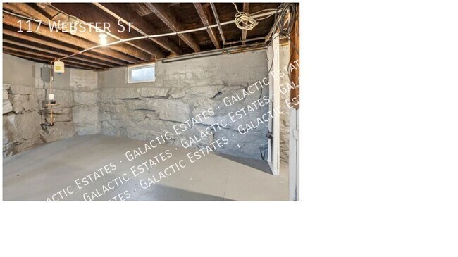 Building Photo - 117 Webster St